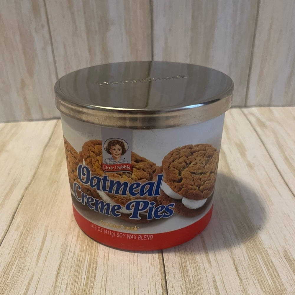 Goose Creek Oatmeal Creme Pies Scented Candle